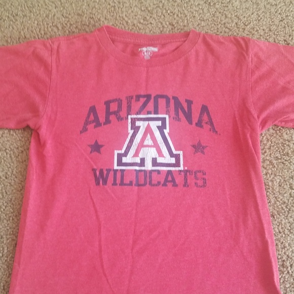 2 kids medium shirts 8/10 - Picture 2 of 3